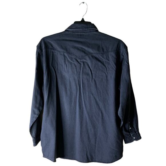 Wrangler Denim Shirt Womens S Long Sleeve Pearl Snap Chest Pocket Button Up NWT - Picture 5 of 16